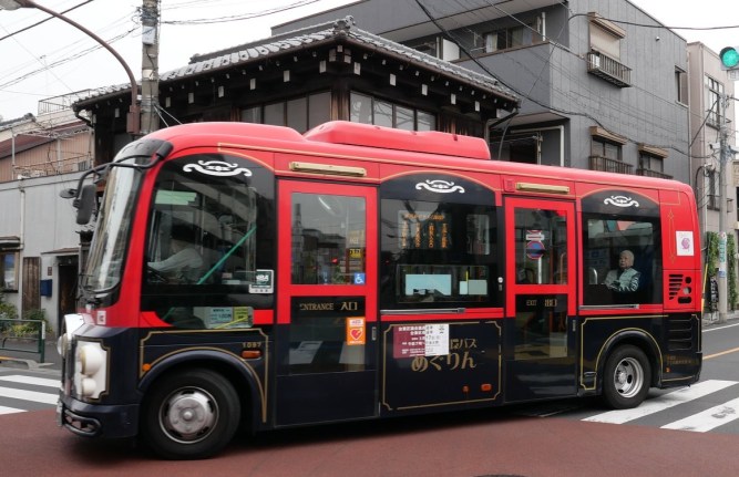 52487914_10216205134815582_8261616691914473472_o